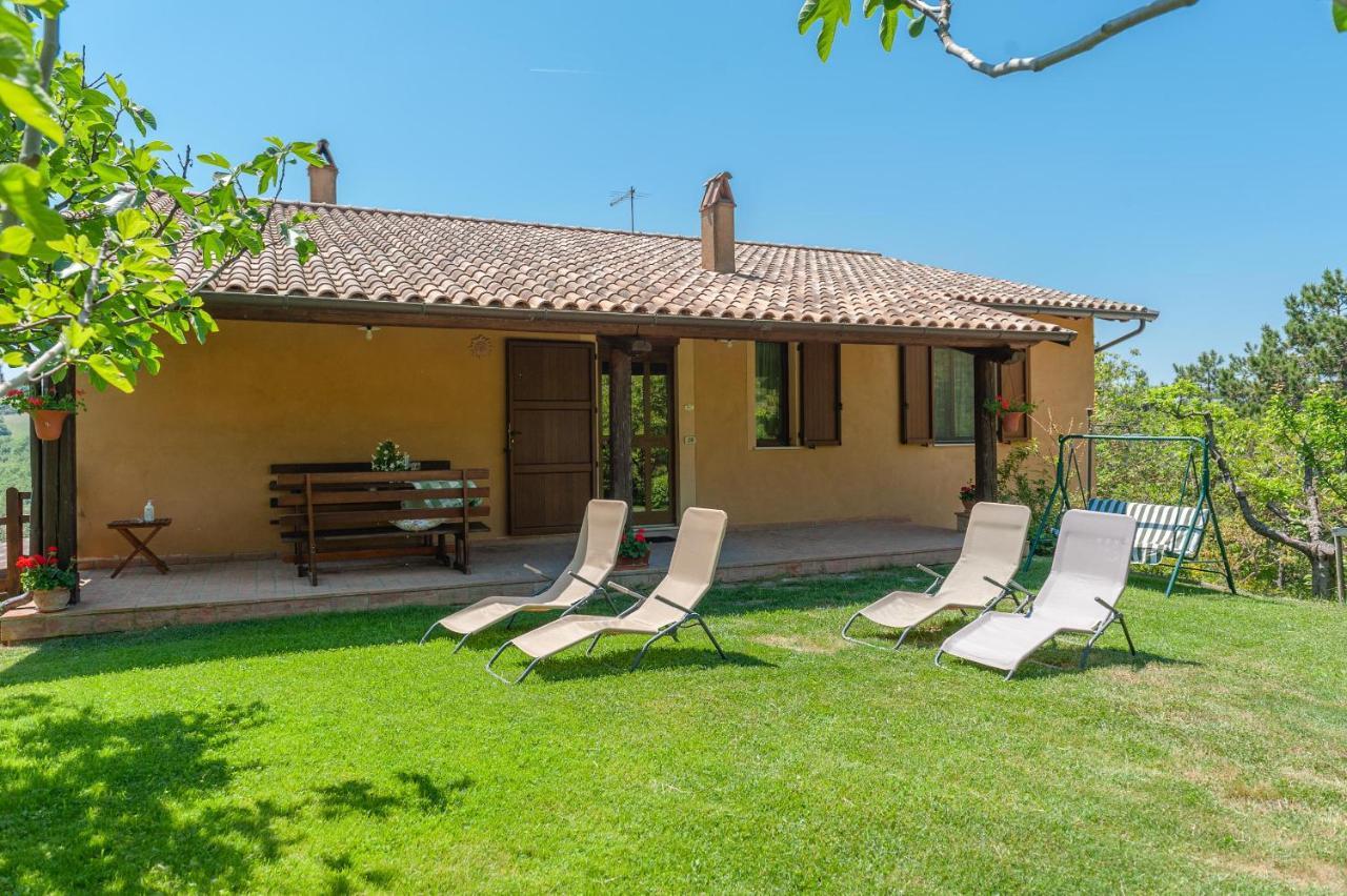 Agriturismo Le Dolci Colline Valfabbrica Eksteriør billede