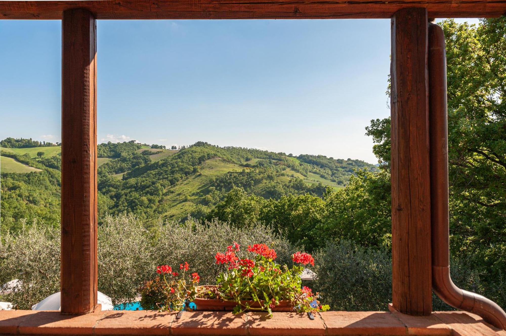Agriturismo Le Dolci Colline Valfabbrica Eksteriør billede